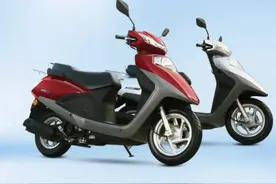 最便宜的五羊本田小踏板:本田喜蕴100能和本田NS125D掰掰手腕？图片