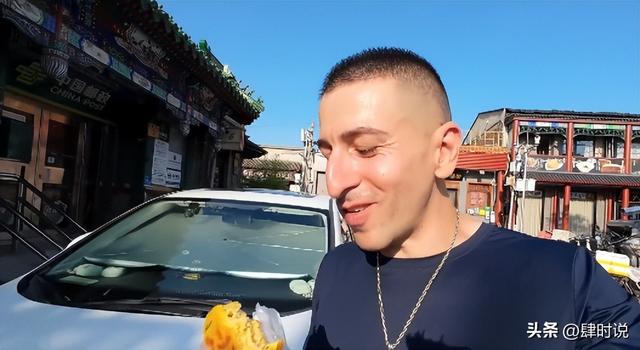 美国小哥第一次到中国 直接破防：我们的钱都花哪了？拿啥跟中国比