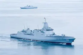 中国万吨大驱南昌舰有多牛？单挑美航母战斗群，怎么做到的？图片