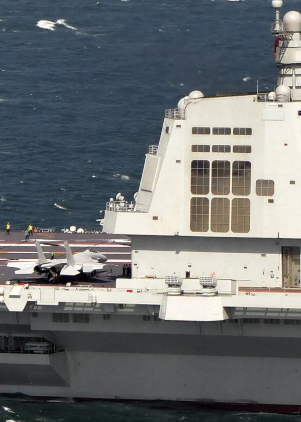 福建舰6联装“神秘发射管”是什么