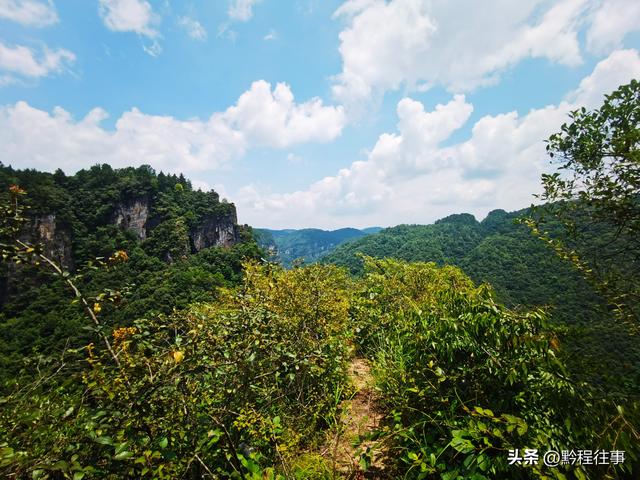 老人岩与磨刀岩：走过万仞崖壁之间不足一尺宽的险峻小道