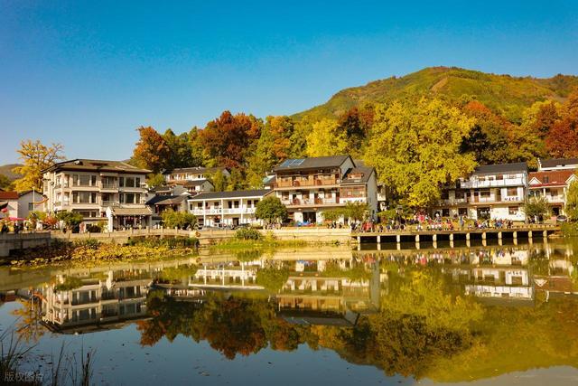 11月-12月适合去的8个古村镇，秋色浓烈，赏秋好时候