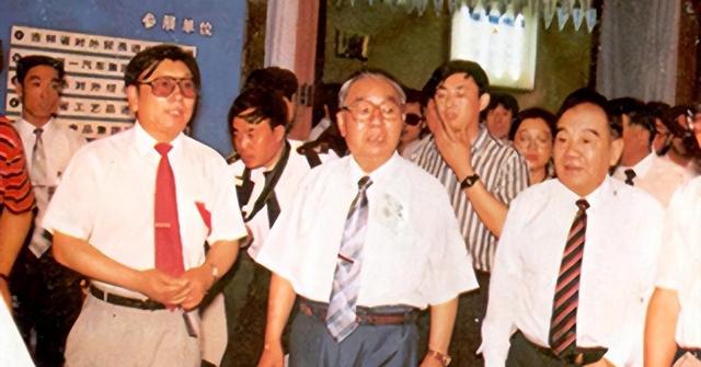 他曾主政邯郸和唐山，当过河北和辽宁省长，黑龙江省委书记享年77