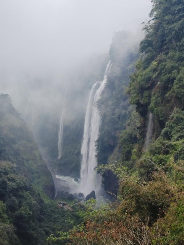 南行漫记：我见过地球上最美丽的一道疤痕，她叫马岭河峡谷