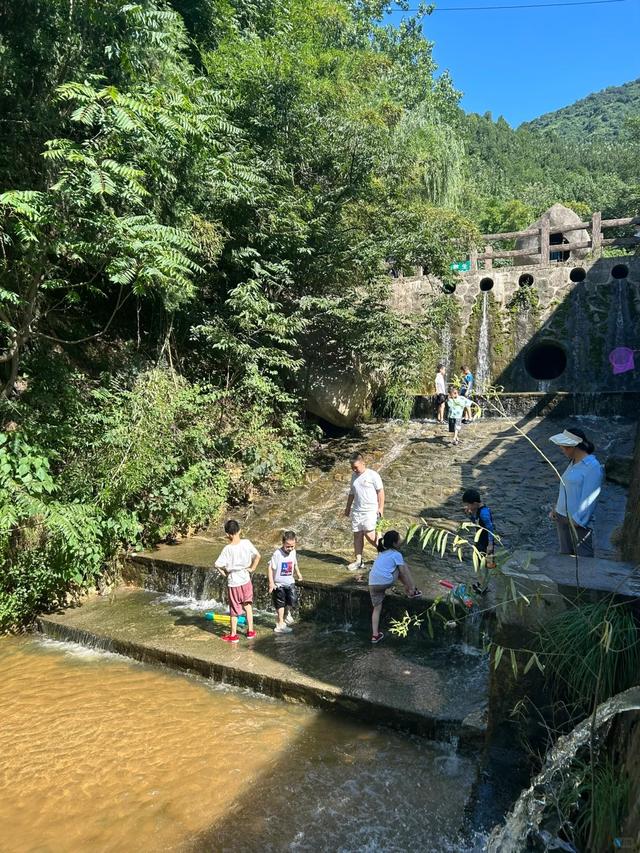 秦岭22℃的夏天 | 全部免费！西安6个避暑玩水遛娃好去处！