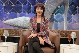 “掌掴”刘嘉玲，“嘲讽”周星驰，她包养男友16年，如今怎样了？图片