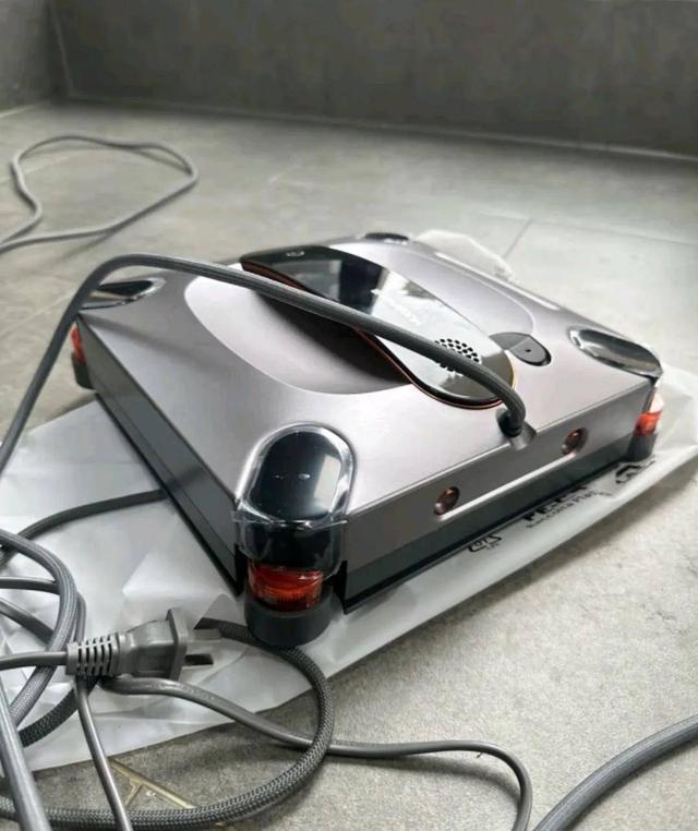 双十二擦玻璃器哪个牌子最好？2025年度擦窗机器人测评推荐