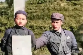 一野贺兰山剿匪，炊事员生擒悍匪郭栓子，笑道：为你跑烂了四双鞋图片