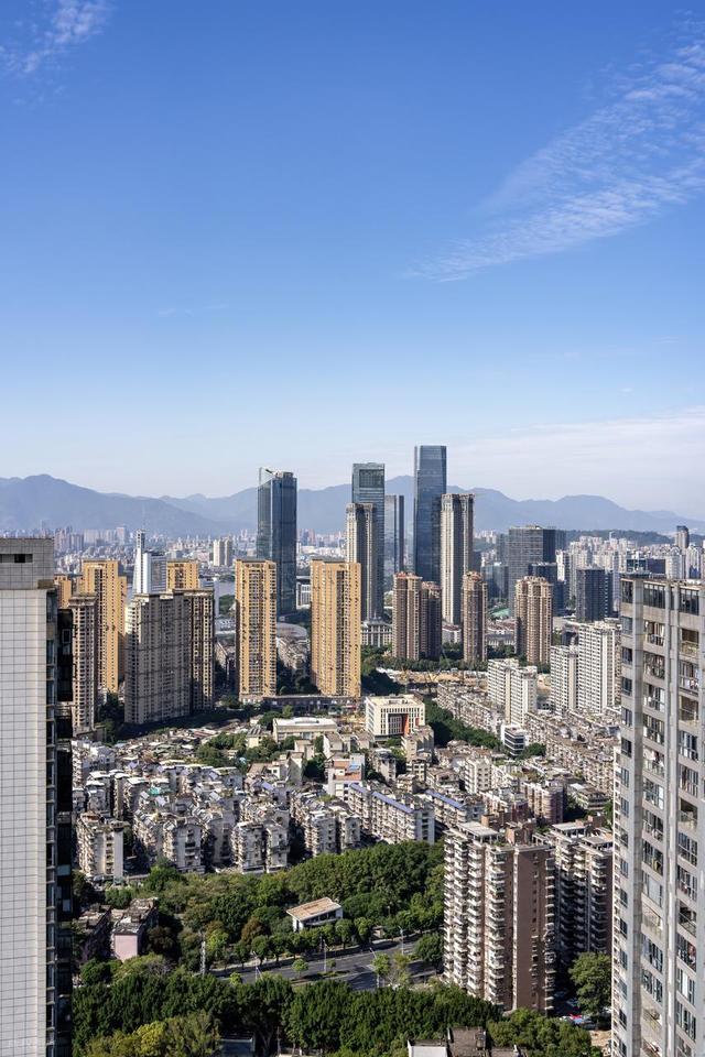 原来海边城市可以这么安静！福州：满城榕树下，藏着最真实的闽都