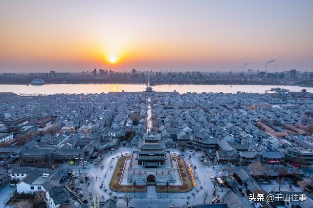 滕州农村路上偶遇硬核大哥：从辽宁徒步去黄山，42天踏遍半中国