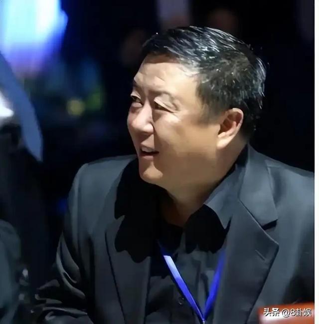 一婚娶央视主持人，二婚娶演员，三婚娶小30岁美女，64岁终于当爹