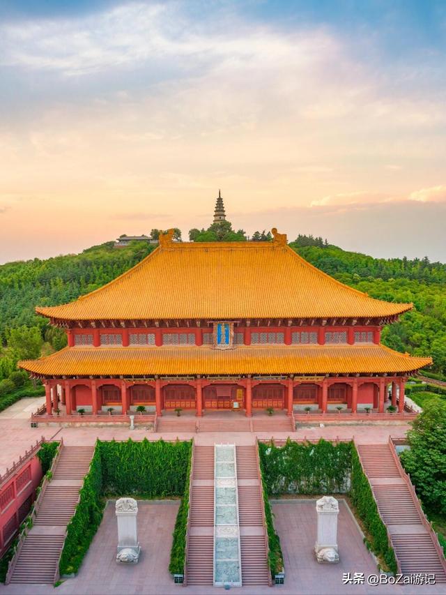 热门话题！不是故宫不够好，香山寺的性价比惊艳到你