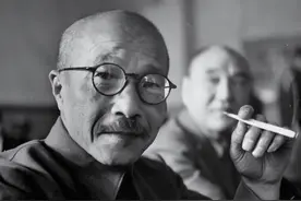 他是侵略中国的首要战犯，其子仍每年参拜靖国神社，孙女为其翻案图片