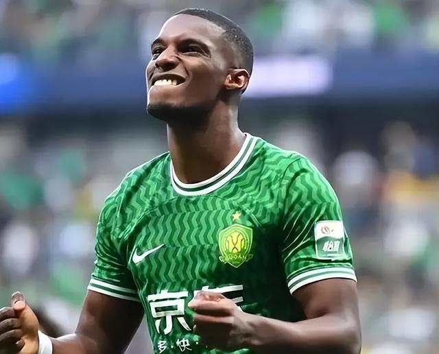 感人！中超金靴已能用中文交流：想加入国足，不要安家费！