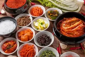 泡菜大国陷入困境！韩国白菜价格暴涨，民众直呼吃不起！图片