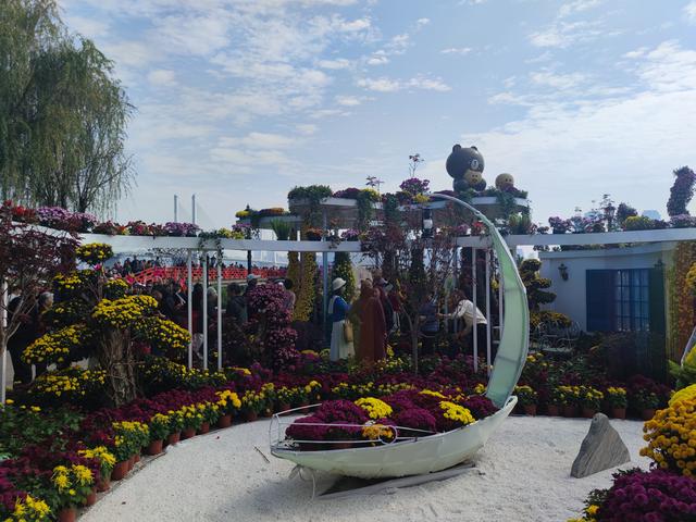 人从众菊花展VS男厕被沦陷