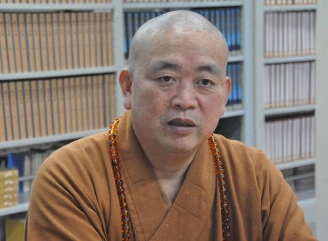 万万没想到	，原来释永信才是“冰山一角	”！全家都被扒了个底朝天