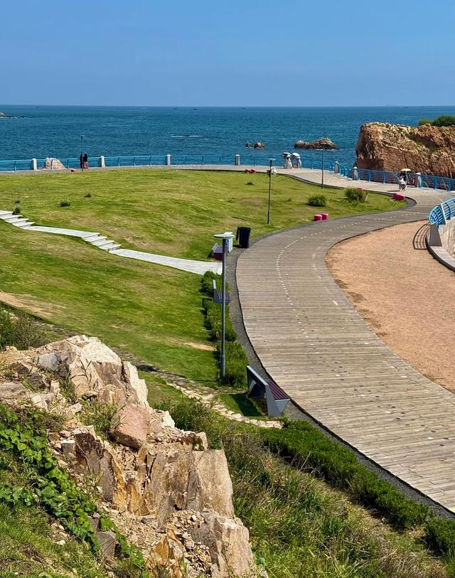 青岛又一公园爆火！新晋浪漫打卡地，人少景美，99%游客还不知道