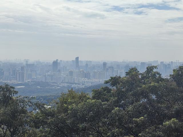 天啊，白云难爬吗？