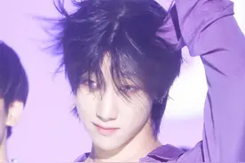 徐明浩国内综艺热舞SEVENTEEN经典曲目，粉丝尖叫连连！图片