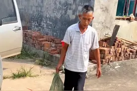 湖南大爷挖到大河鳖，脚爪比小孩手掌还大，重15斤价值上万块！图片