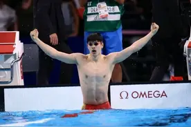 前美国游泳名将菲尔普斯质疑潘展乐夺冠成绩太离谱，疑服用兴奋剂图片