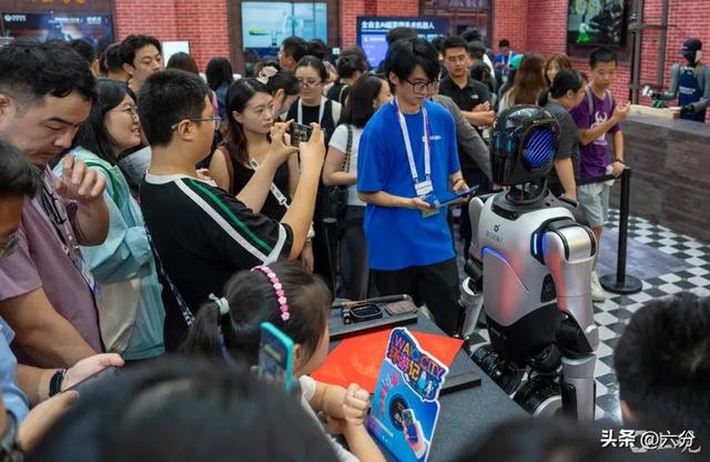 普通人如何抓住人工智能合作组织带来的经济机遇呢？