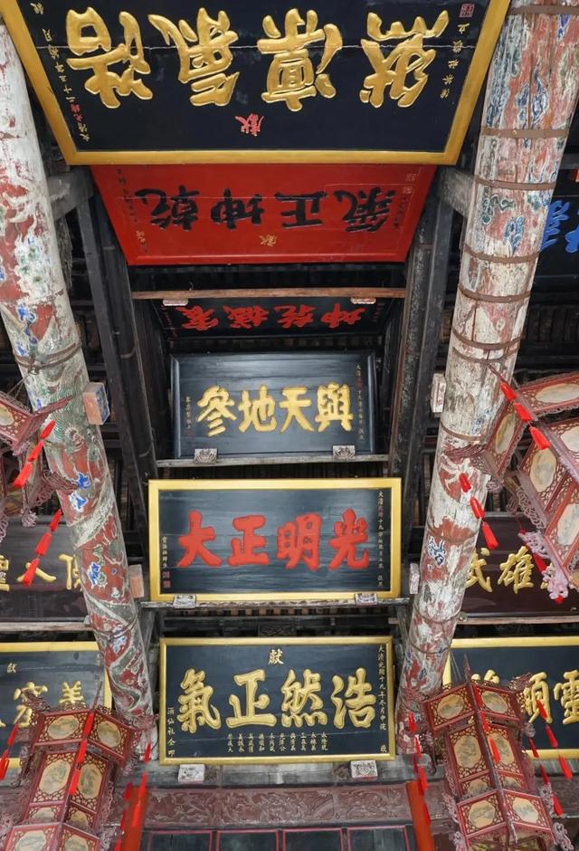 那一年，我遛进了山陕会馆去看庙会