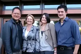 黄仁勋的一双儿女，完全是美国人长相，英伟达该由谁来接班呢？图片