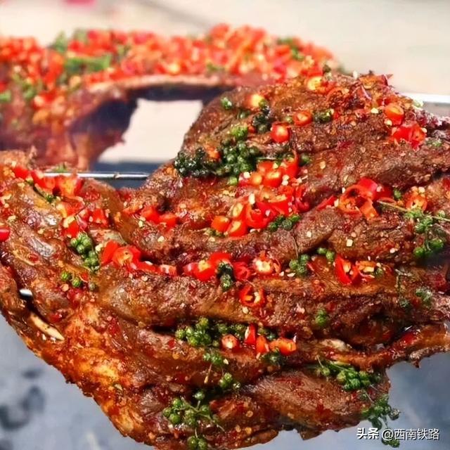 动车直达水果之乡，这个国庆“躺吃躺玩”