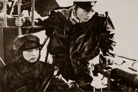 参加六次海战击沉敌舰三艘，正师级直升正军级，是谁有这么大本领图片