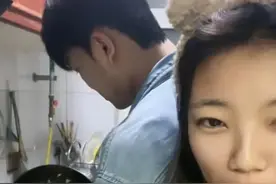 解清帅回家前后对比，现在更阳光自信，网友：自信来自家人图片