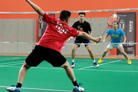 全民健身，从挥拍开始图片