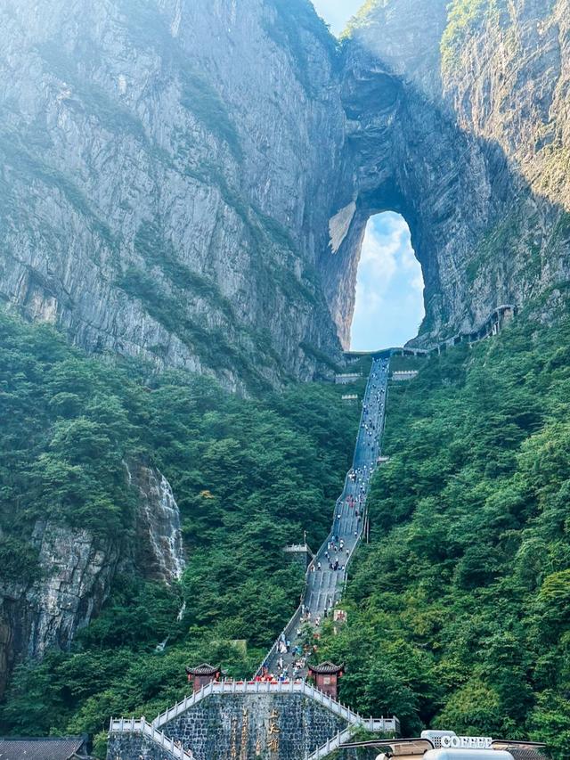 70岁前必去的12个地方！去过一半此生无憾