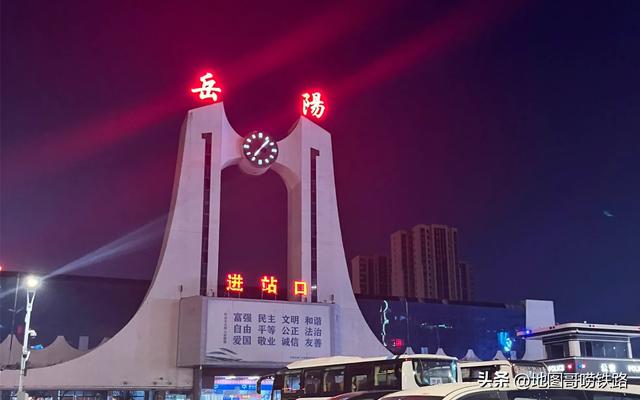 三省博弈十年，线路仍未确定，常岳九铁路到底该怎么选择？