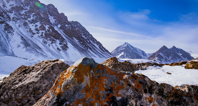 一个肃南县，半座祁连山，两块飞地显神奇，甘肃省内独此一家