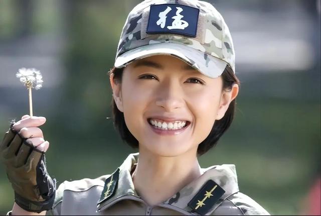 因长的太漂亮	，七次拒绝导演“要求”被封杀，43岁终凭实力拿影后