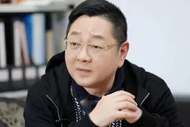 从央视知名主持人，到被网友集体讨厌，张绍刚到底做错了什么图片