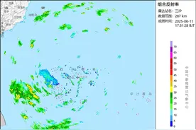 特大暴雨来了：台风蝴蝶生成将登陆我国，南方多省将迎来猛烈暴雨图片