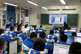 从课堂到食堂，数字化转型下的成都七中校园有何不同？图片