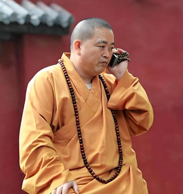 局面突变？释永信被带走没几天，四大名人挺身而出，愿为其养老