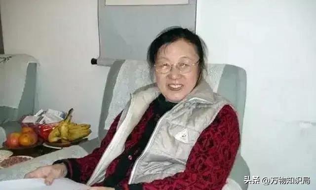 毛主席的机要秘书“小谢”有多美？清纯可爱，曾任北京市委书记