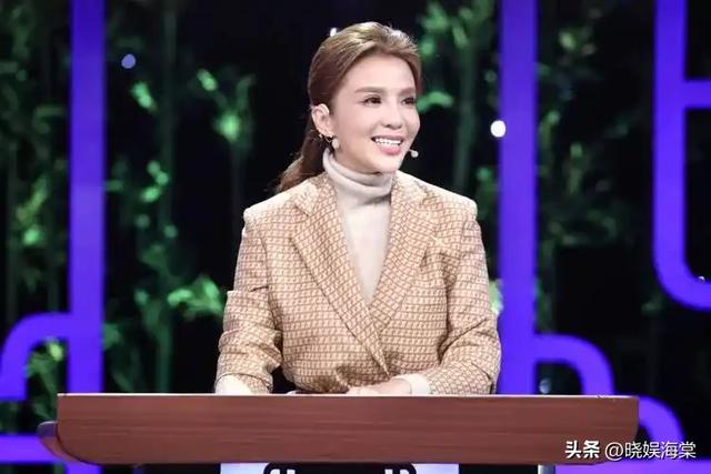 康辉哽咽，撒贝宁落泪，朱迅痛哭他们一生再优秀也对不起父母！