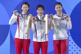 终于知道了，原来巴黎奥运会上运动员手里拿的长盒子里装的是这个图片