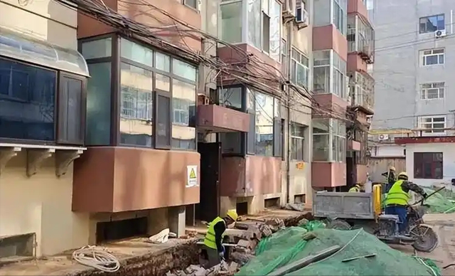 有人正在疯狂收购老旧小区顶楼	，内行人：里面的商机许多人都不懂