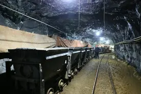 中国对稀土进行管制后，美国发现另一种重要金属，也被中国卡脖子图片