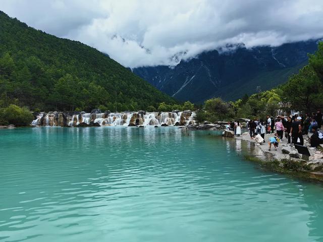 蓝月谷：丽江的“高原瑶池”，美得像一场不愿醒来的梦！