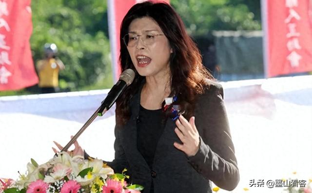 刚参加完统派活动，郑丽文被美方约谈，解放军已行动，统一成定局