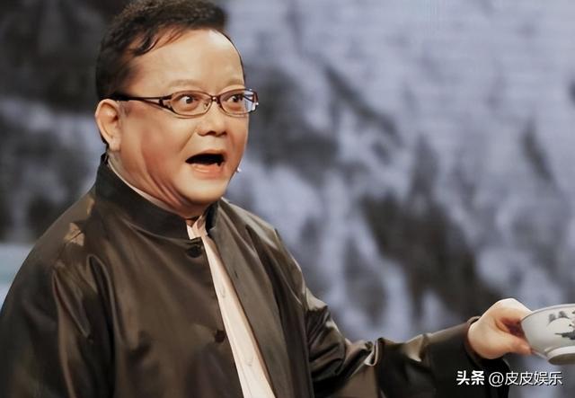 事实证明，被传卖掉上亿豪宅移民美国的王刚，已经走上另一条大道