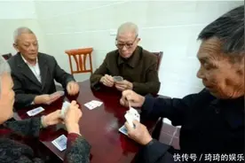 打麻将口袋7粒米，为啥能让牌运越来越好呢？92岁黄奶奶自述经验图片
